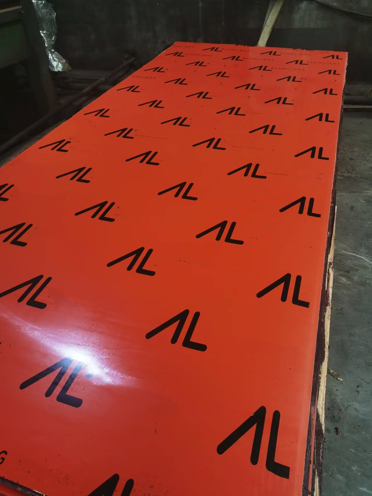 Colorful Plastic film faced plywood